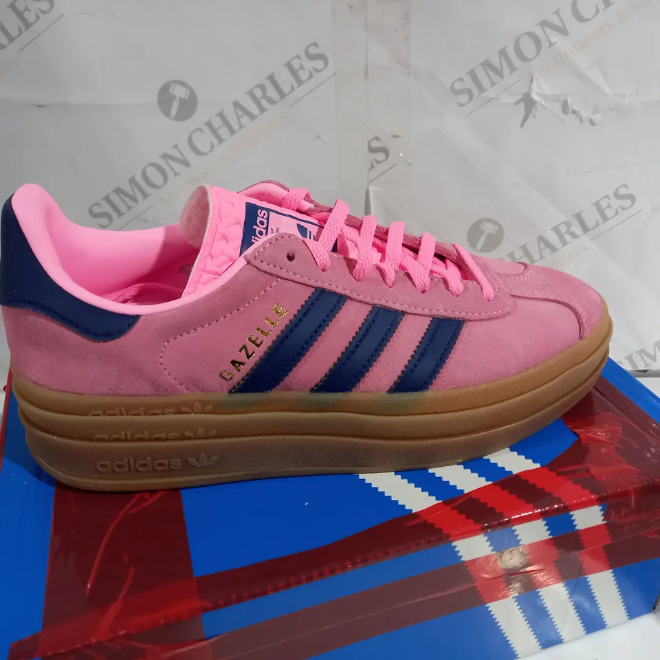 BOXED PAIR OF ADIDAS GAZELLE BOLD W PINK TRAINERS SIZE 5