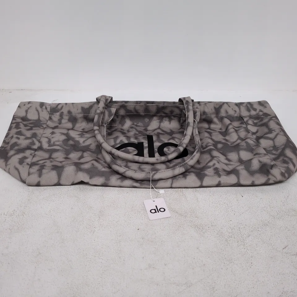 ALO GREY CAMOUFLAGE PATTERN TOTE BAG