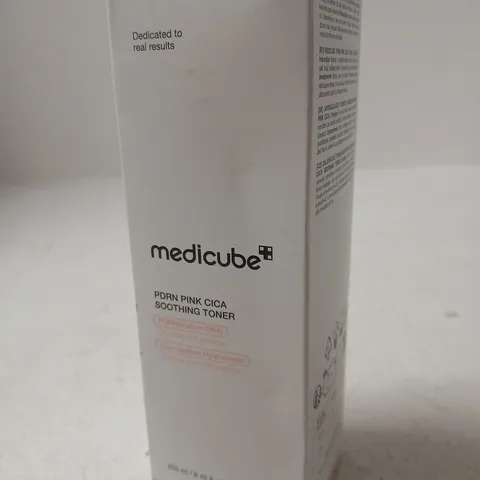 SEALED MEDICUBE PDRN PINK CICA SOOTHING TONER 250ML 