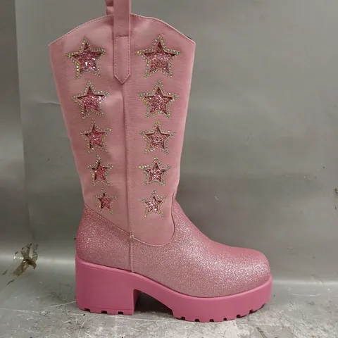 BOXED PAIR OF KOI PASTEL SUPERNOVA CHUNKY WESTERN BOOTS IN PINK SIZE UK 10