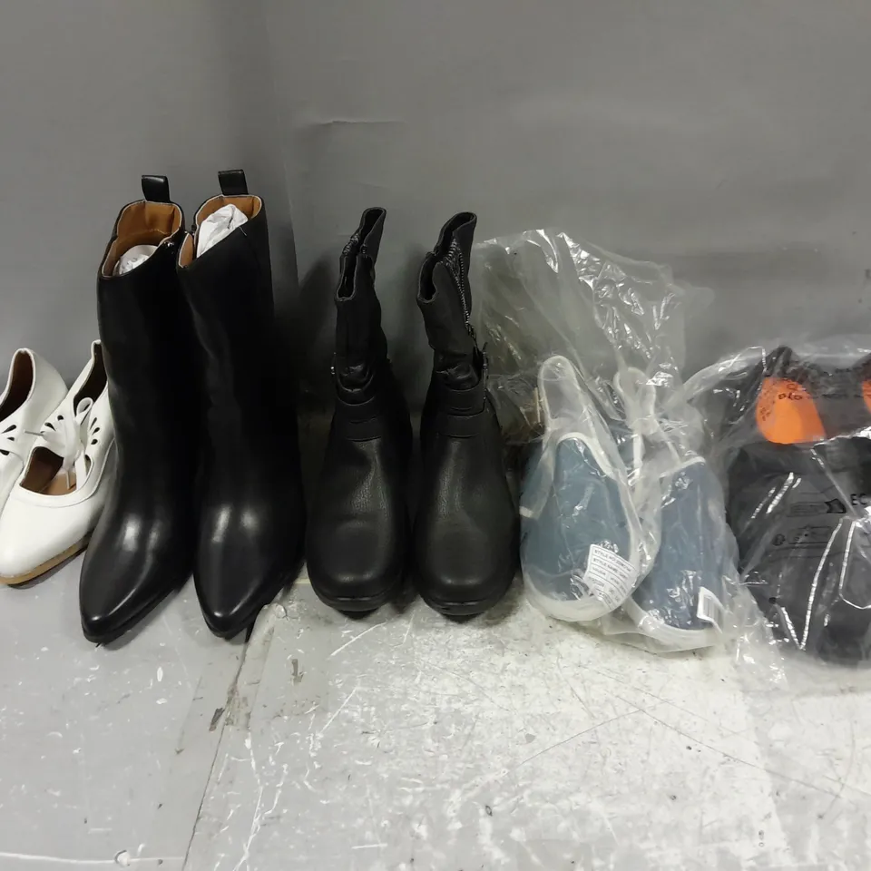 BOX OF APPROXIMATELY 20 PAIRS OF ASSORTED SHOES IN VARIOUS STYLES, COLOURS AND SIZES