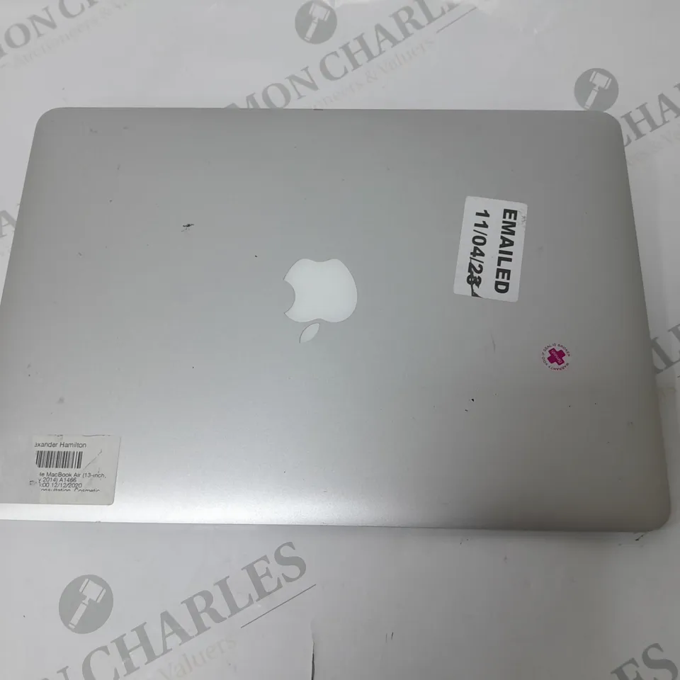 APPLE MACBOOK AIR 13" - A1466