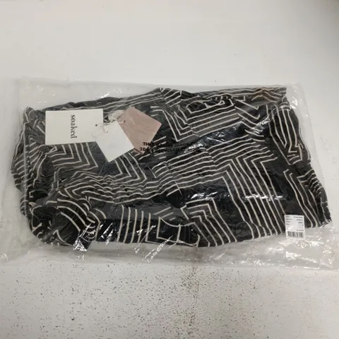 BAGGED SOAKED SL ZAYA DRESS IN BLACK STRIPES - SMALL