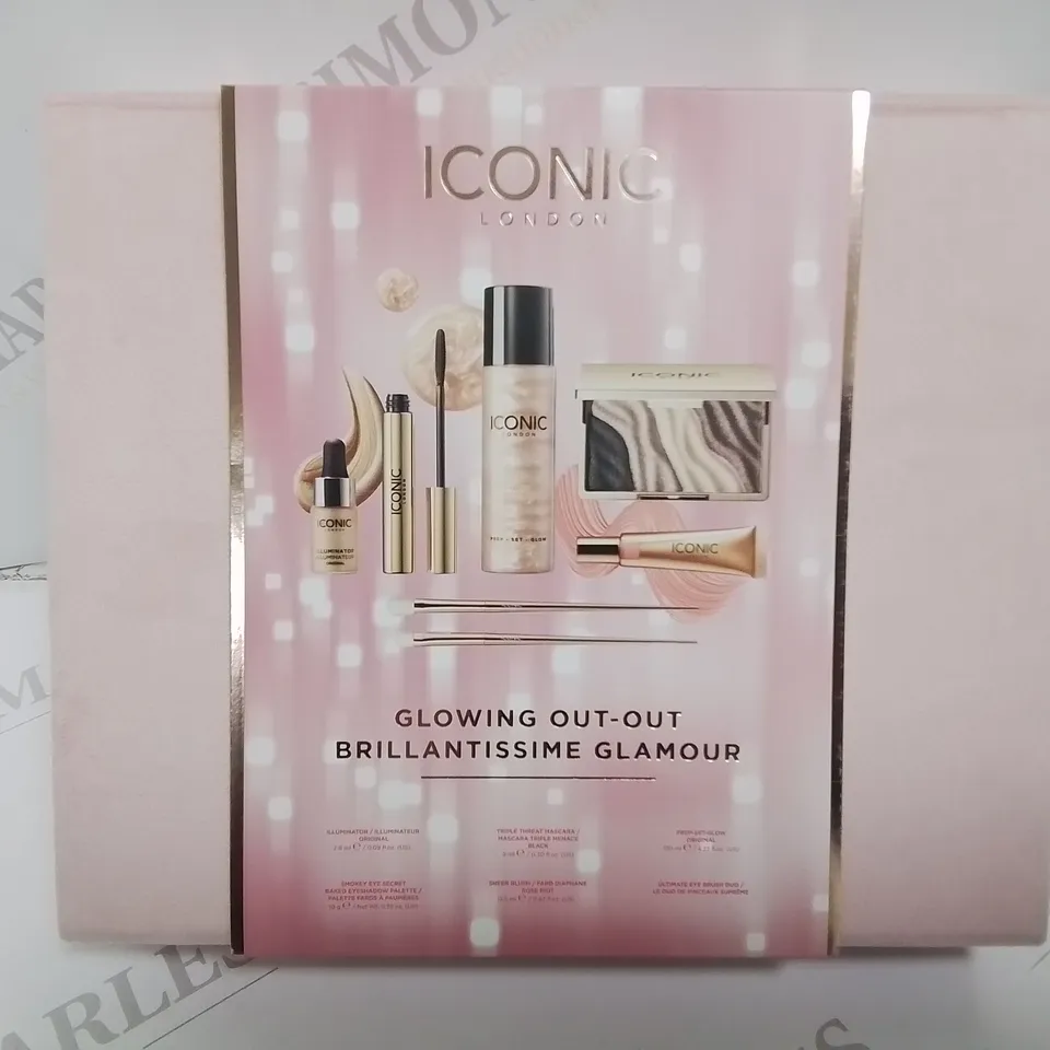 BOXED ICONIC LONDON GLOWING OUT-OUT BEAUTY SET  RRP £60