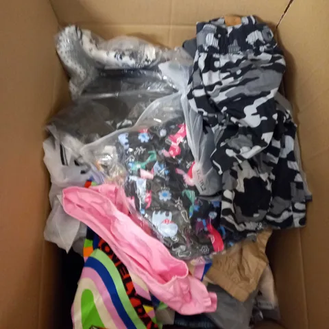 LARGE BOX OF ASSORTED KIDS CLOTHING ITEMS TO INCLUDE BAGS, BABY GROWS AND DRESSES