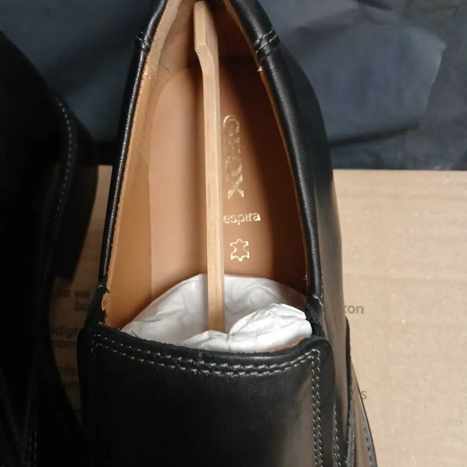 GEOX ESPIRA BLACK LEATHER SLIP-ON LOAFERS