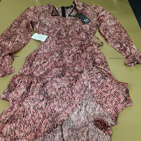 AX PARIS PATTERNED RED LONG SLEEVE DRESS - 10