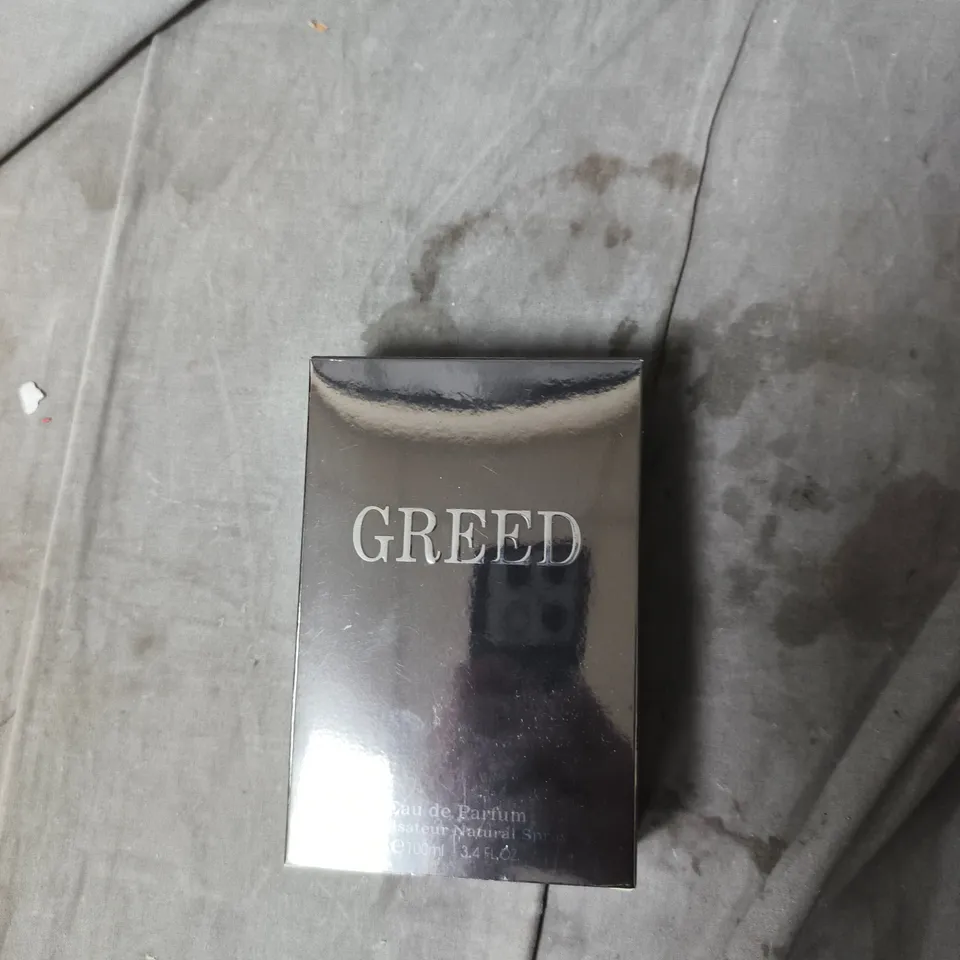 BOX OF APPROXIMATELY 15 ASSORTED ITEMS TO INCLUDE:SHOO ADDICT PERFUME AND GREED PARFUM