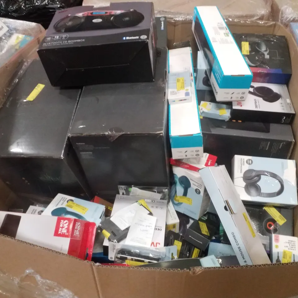PALLET CONTAINING ASSORTED ELECTRICAL RETURNS INCLUDING PARTY SPEAKER SYSTEM, 120W SOUNDBAR, 4-IN-1 GAMING SET, WIRELESS HEADPHONES & AERIAL