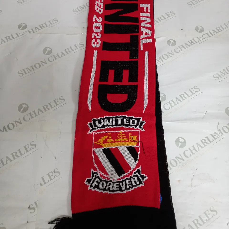 MANCHESTER UNITED & NEWCASTLE HALF AND HALF SCARF