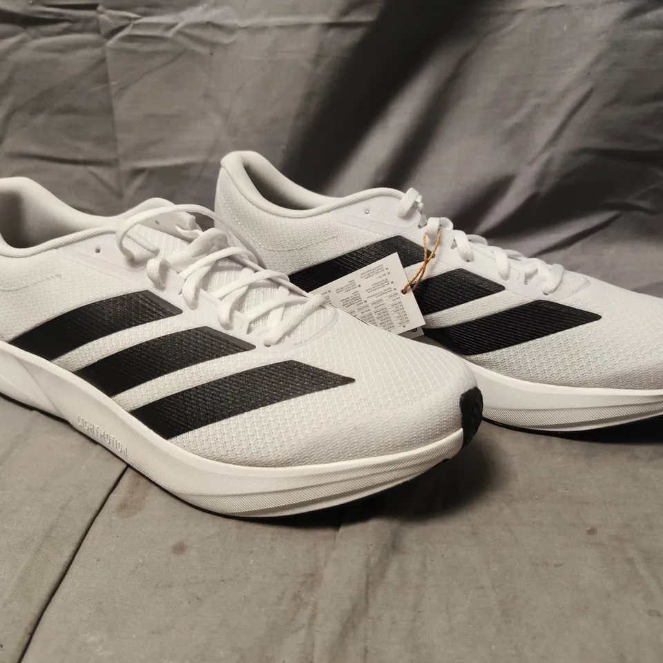 PAIR OF ADIDAS DURAMO RC2 TRAINERS IN WHITE/BLACK SIZE UK 11