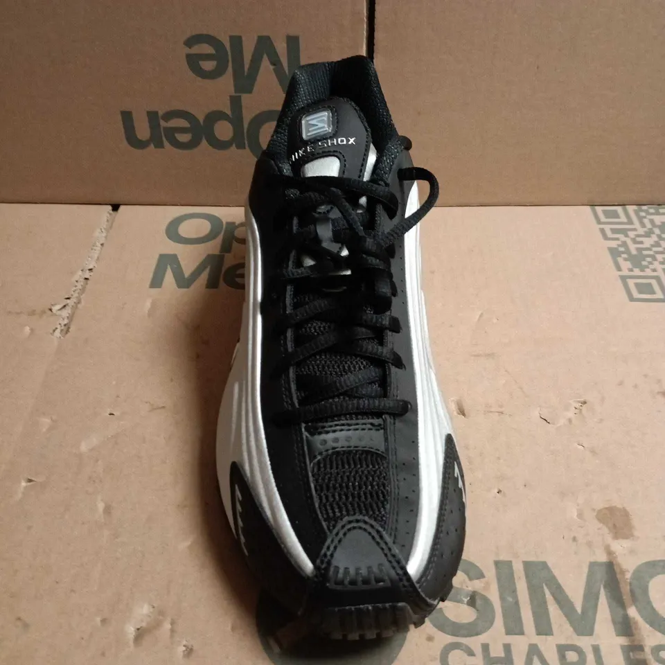 PAIR OF NIKE SHOX RUNNER SHOES – UK 7.5 