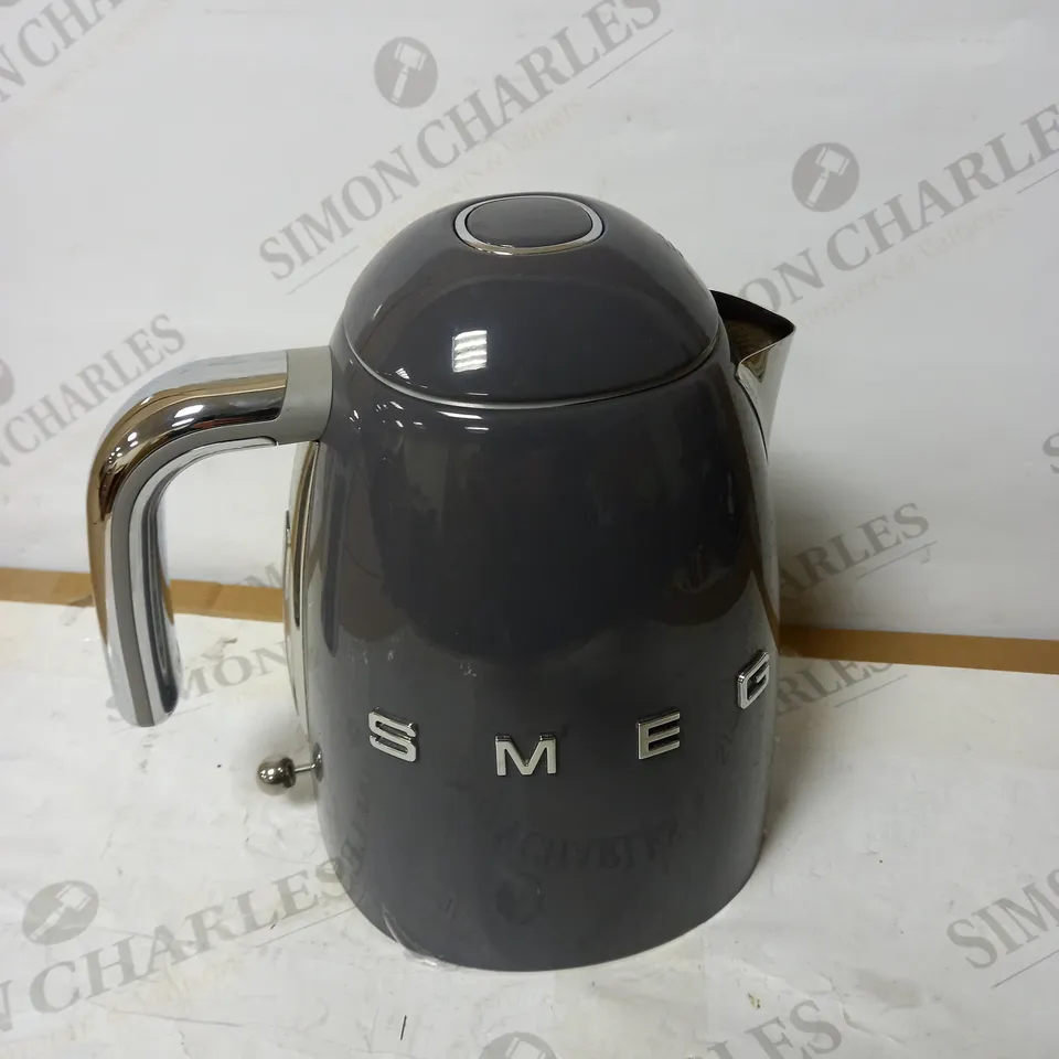 SMEG ELECTRIC KETTLE