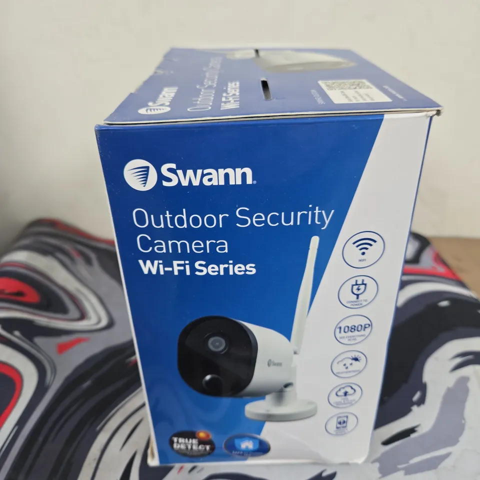 SWANN OUTDOOR SECURITY CAMERA WI‑FI SERIES – BOXED