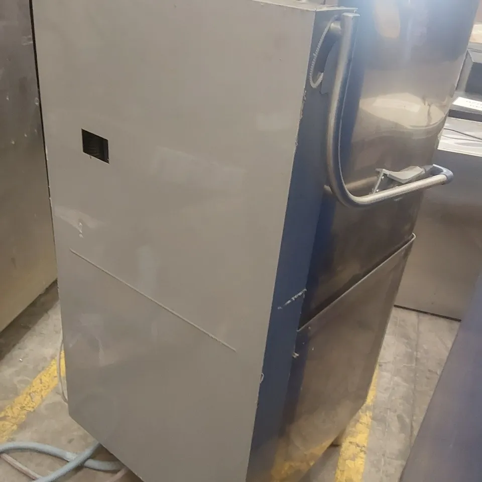 ELECTROLUX EHTAIG COMMERCIAL PASS THROUGH DISHWASHER