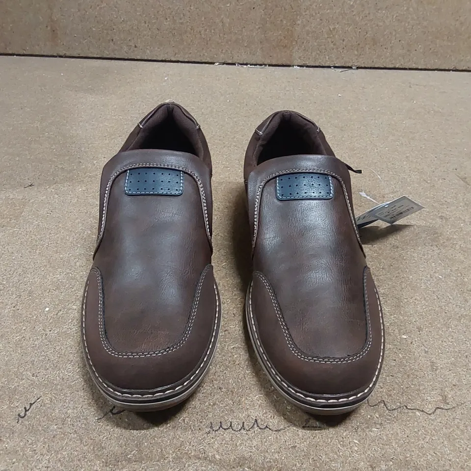 BOXED PAVERS BROWN LEATHER SHOES - SIZE 10