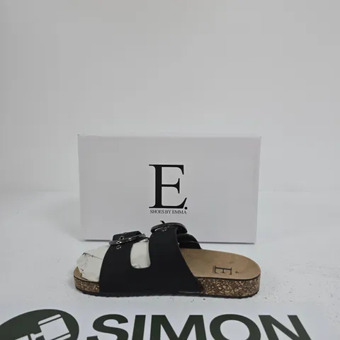 E. SHOES BY EMMA BLACK SANDALS WITH CORK FOOTBED, DOUBLE BUCKLE STRAPS SIZE 4