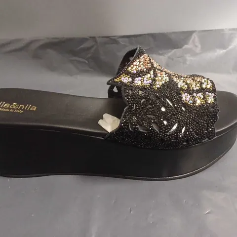 PAIR OF NILA & NILA OPEN TOE SEQUIN SHOES - 42