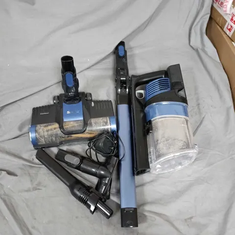 SHARK CORDLESS HANDHELD VACUUM CLEANER WITH EXTENSION WAND AND FLOOR HEAD