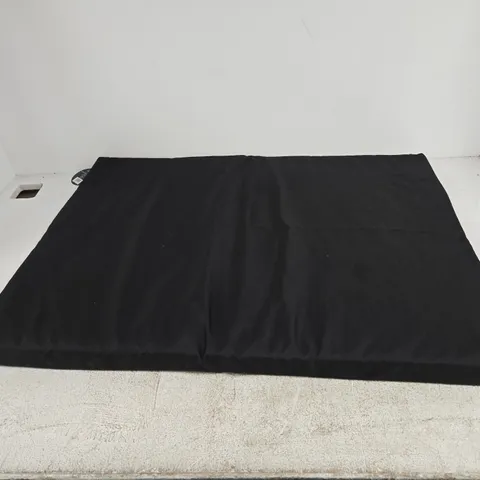 NZ NIGHT ZONE WATERPROOF PET BED 70 X 95 CM (+5 CM)