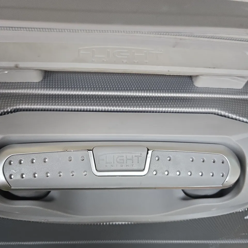 FLIGHT KNIGHT HARD-SHELL SUITCASE, SILVER/GREY, FOUR-WHEEL SPINNER LUGGAGE CASE