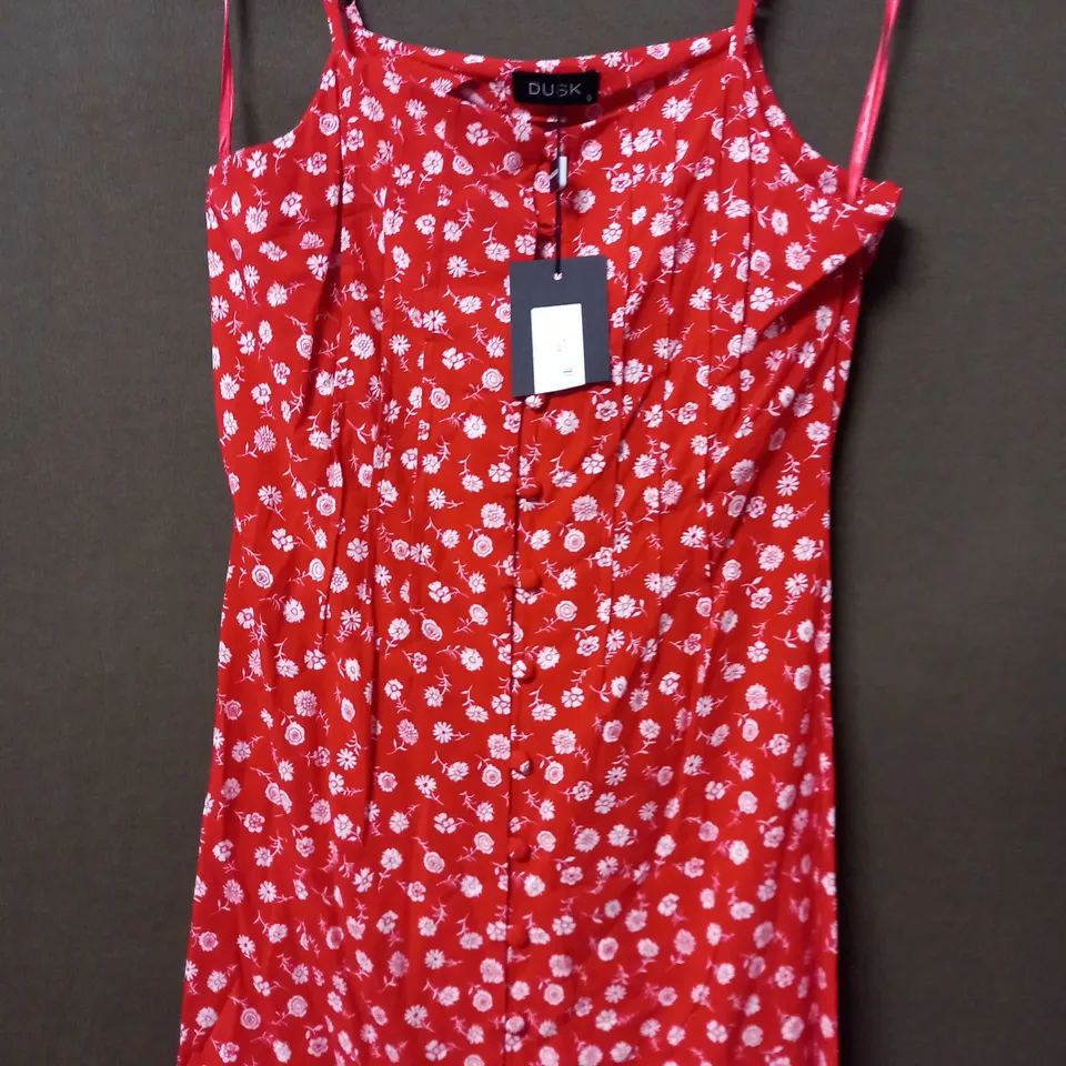 DUSK DAISY MIDI CAMI DRESS IN RED/WHITE - SIZE 6