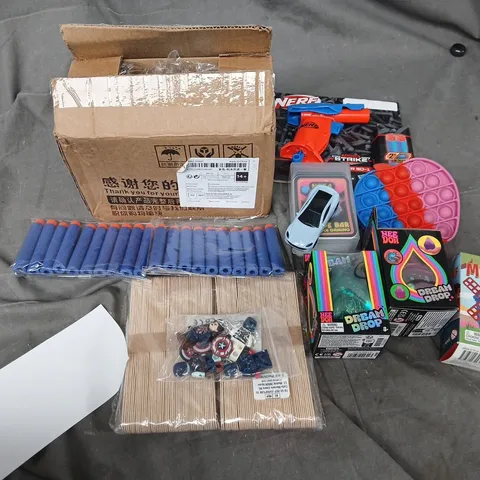 APPROXIMATELY 15 ASSORTED TOYS & GAMES TO INCLUDE DREAM DROP, NERF ALPHA STRIKE, DESKTOP MINI GOLF, ETC