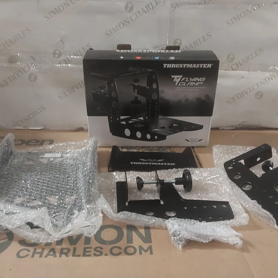 BOXED THRUSTMASTER FLYING CLAMP