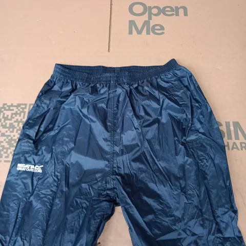 REGATTA GREAT OUTDOORS MEN'S NAVY TROUSERS, UK SIZE M (30-32)
