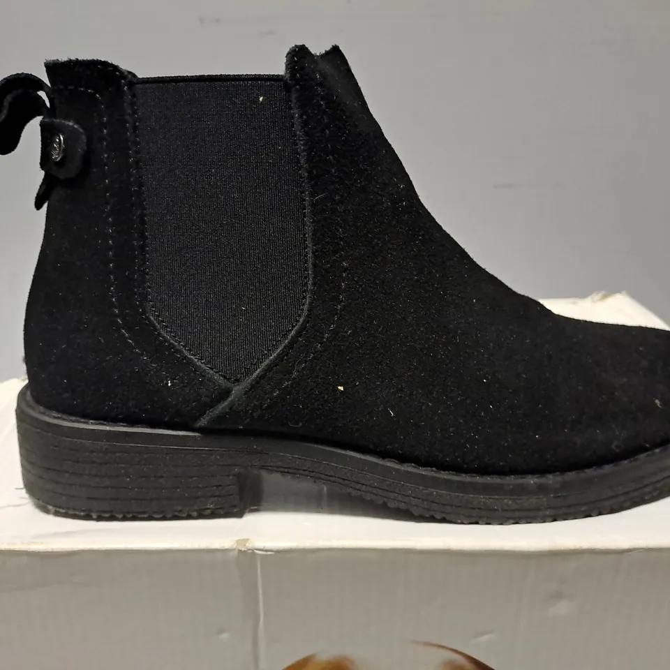 BOXED HUSH PUPPIES MADDY BOOTS IN BLACK - SIZE UK 8 