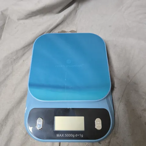 COOK'S ESSENTIALS TALKING KITCHEN SCALE – BLUE, 5KG CAPACITY (MODEL 835592)