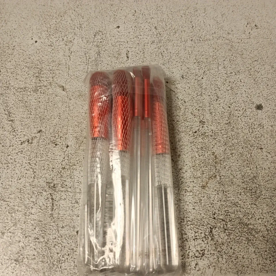 MADE BY MITCHELL RAINBOW MAKEUP BRUSH SET