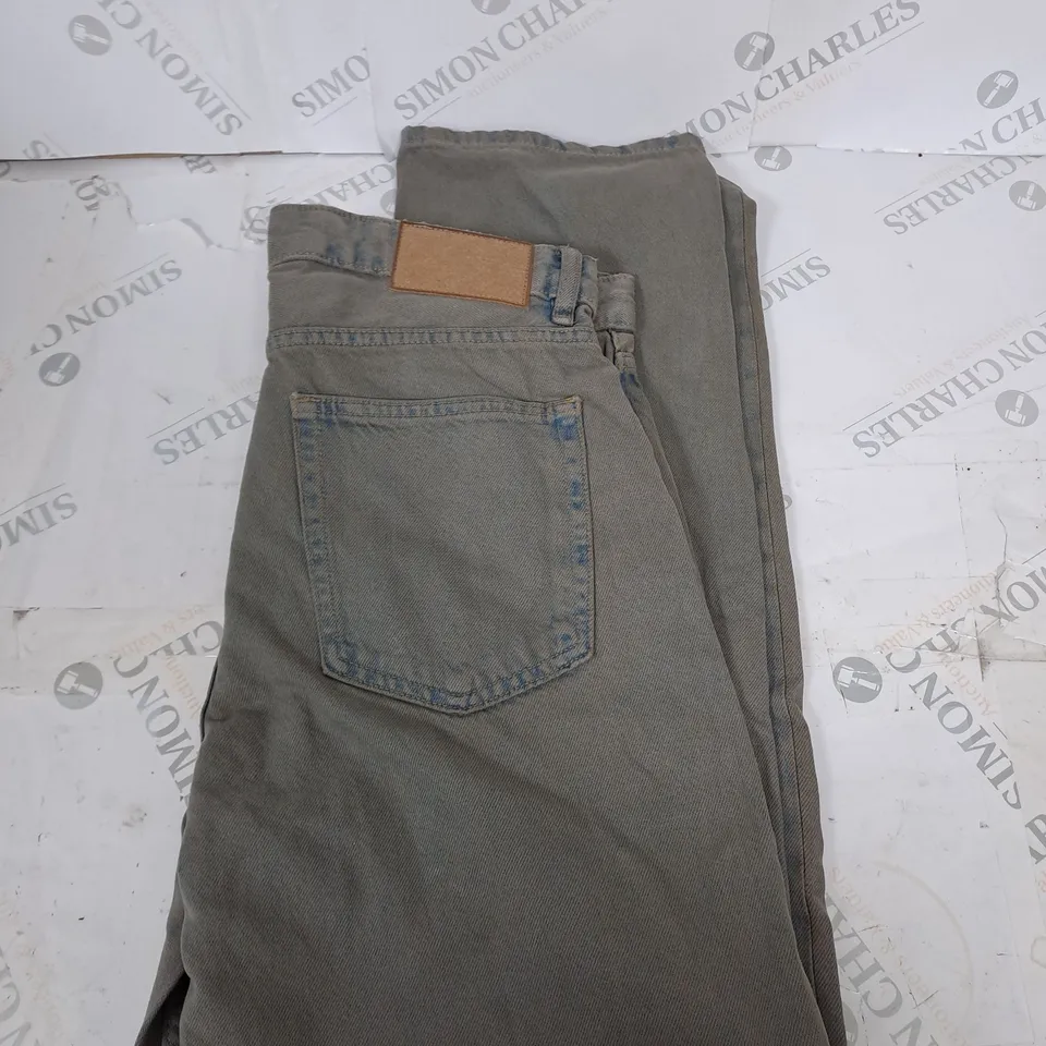 ZARA STRAIGHT MID WAIST DENIM JEANS SIZE UNSPECIFIED