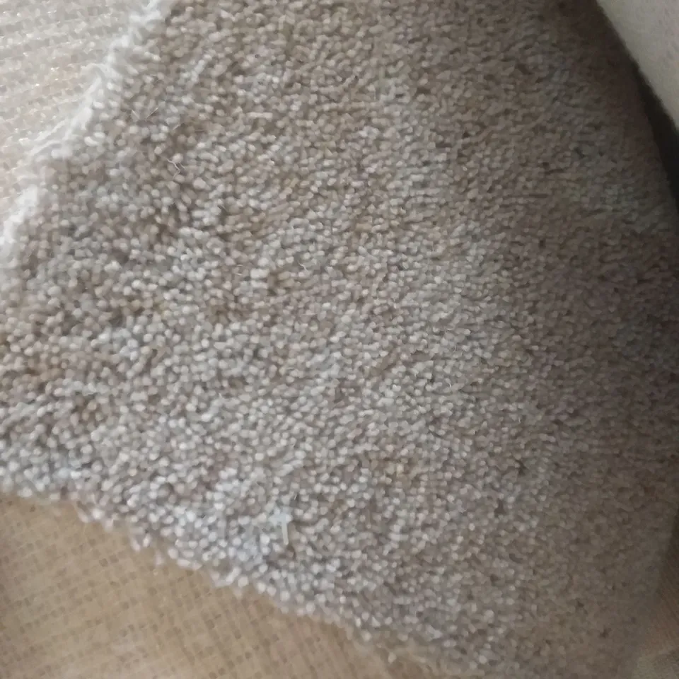 ROLL OF QUALITY ORION 42 OZ GLIESE CARPET 4×3.08M