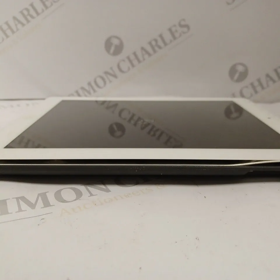 APPLE IPAD MODEL A1396 16GB SILVER