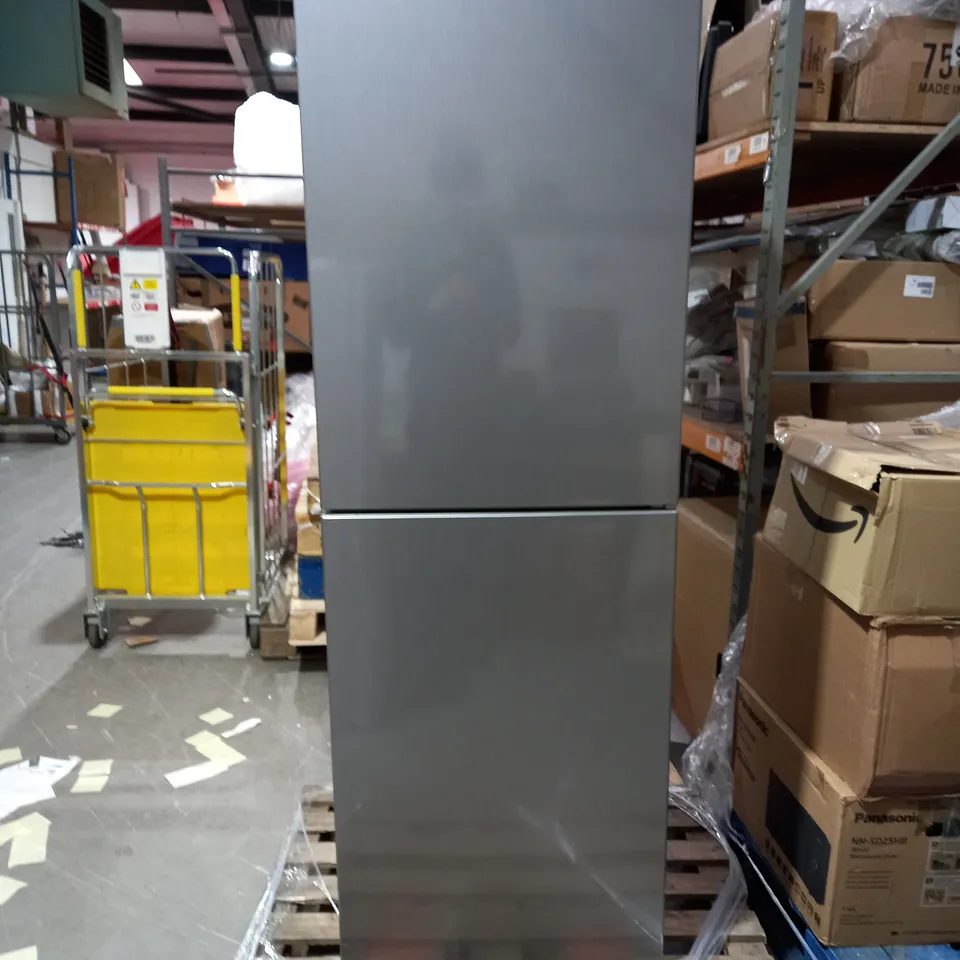CANDY STRAIGHT STANDING GREY FRIDGE/FREEZER 