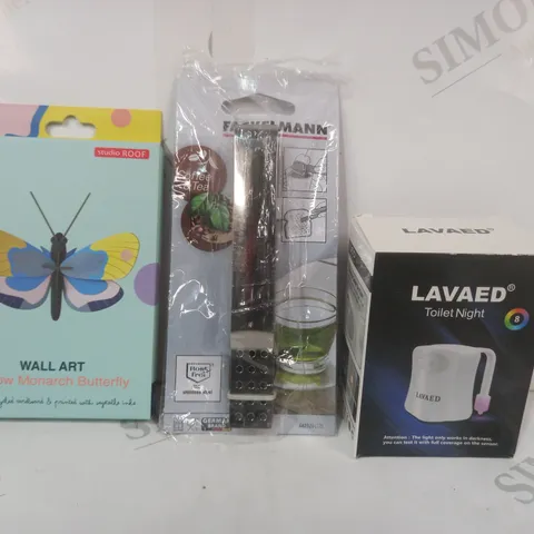 APPROXIMATELY 20 ASSORTED HOUSEHOLD ITEMS TO INCLUDE BUTTERFLY WALL ART, TEA BAG SQUEEZER, TOILET NIGHT LIGHT, ETC