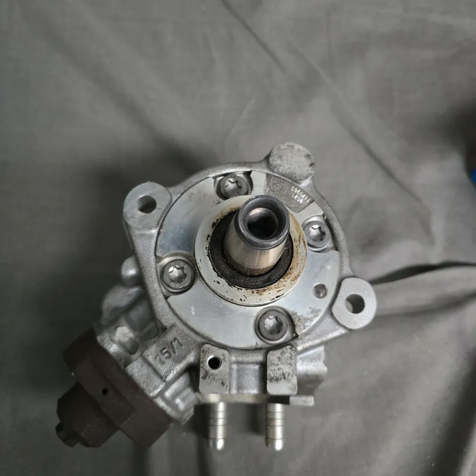 Bosch Diesel Fuel Injection Pump - Vehicle Part 