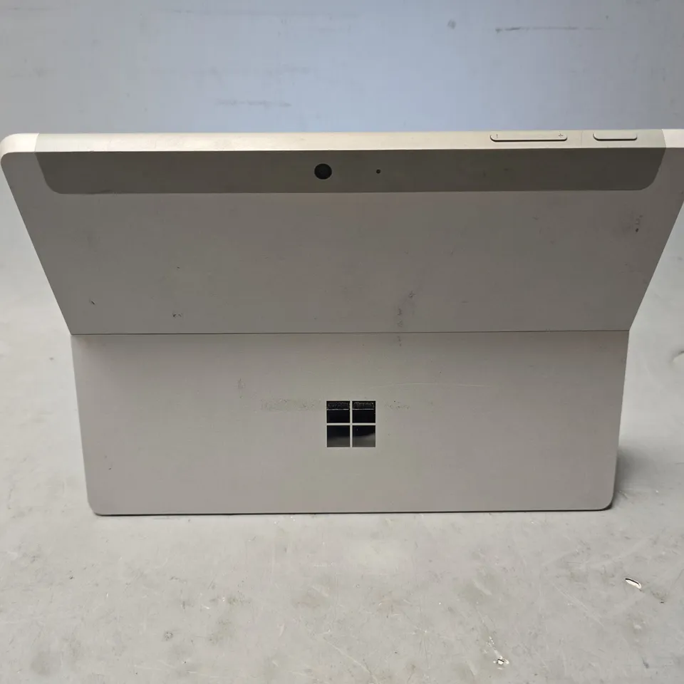 MICROSOFT SURFACE GO TABLET