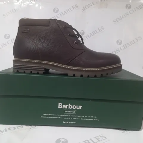 BOXED PAIR OF BARBOUR BOULDER SHOES IN BROWN UK SIZE 8
