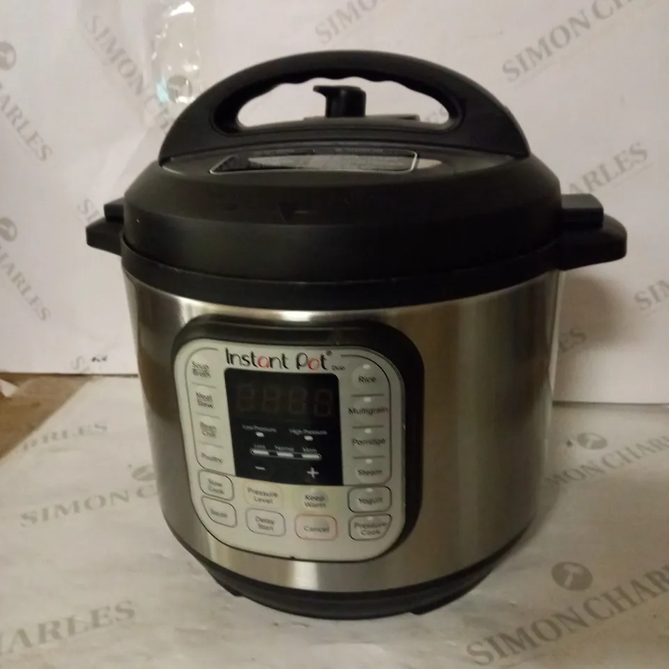 INSTANT POT DUO SMART PRESSURE COOKER