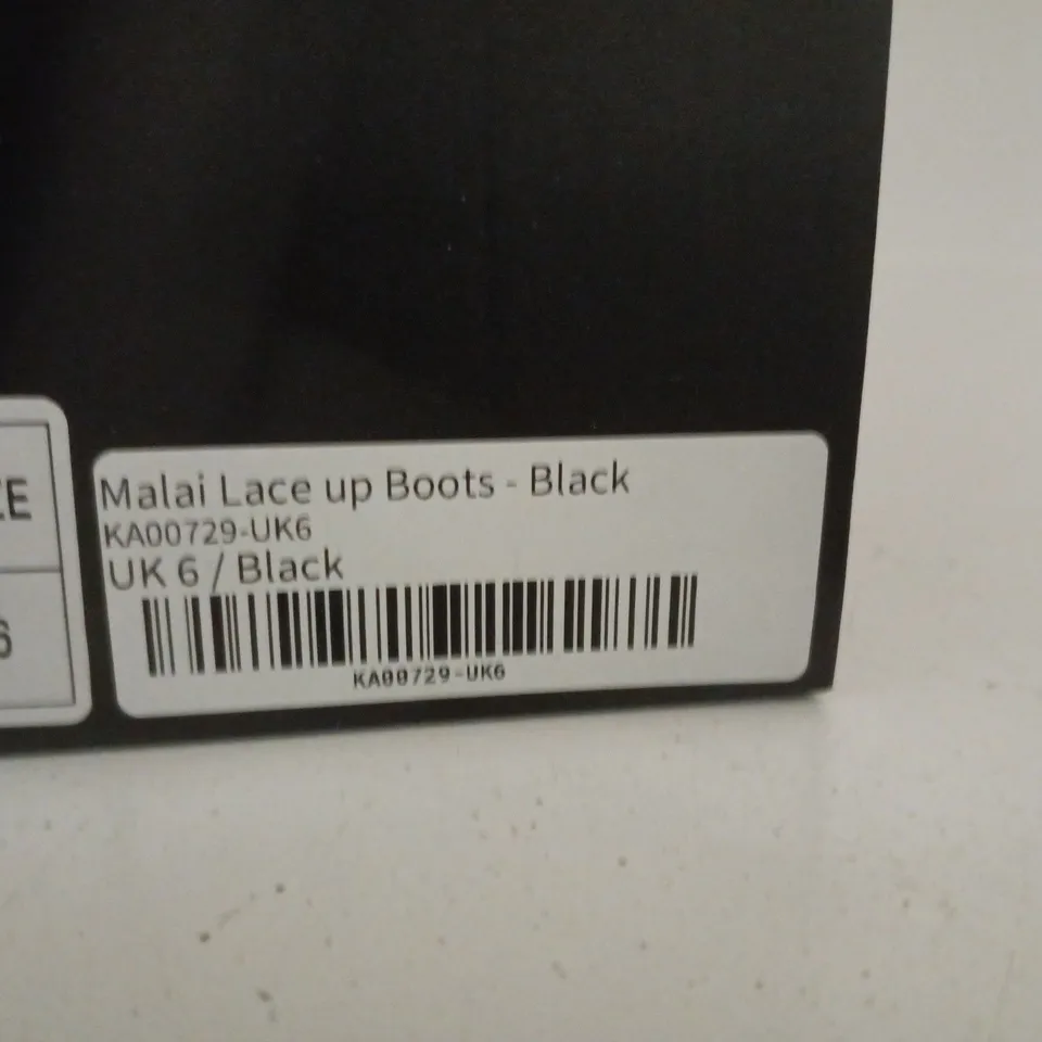 BOXED PAIR OF KOI MALAI LACE UP BOOTS – BLACK, UK SIZE 6