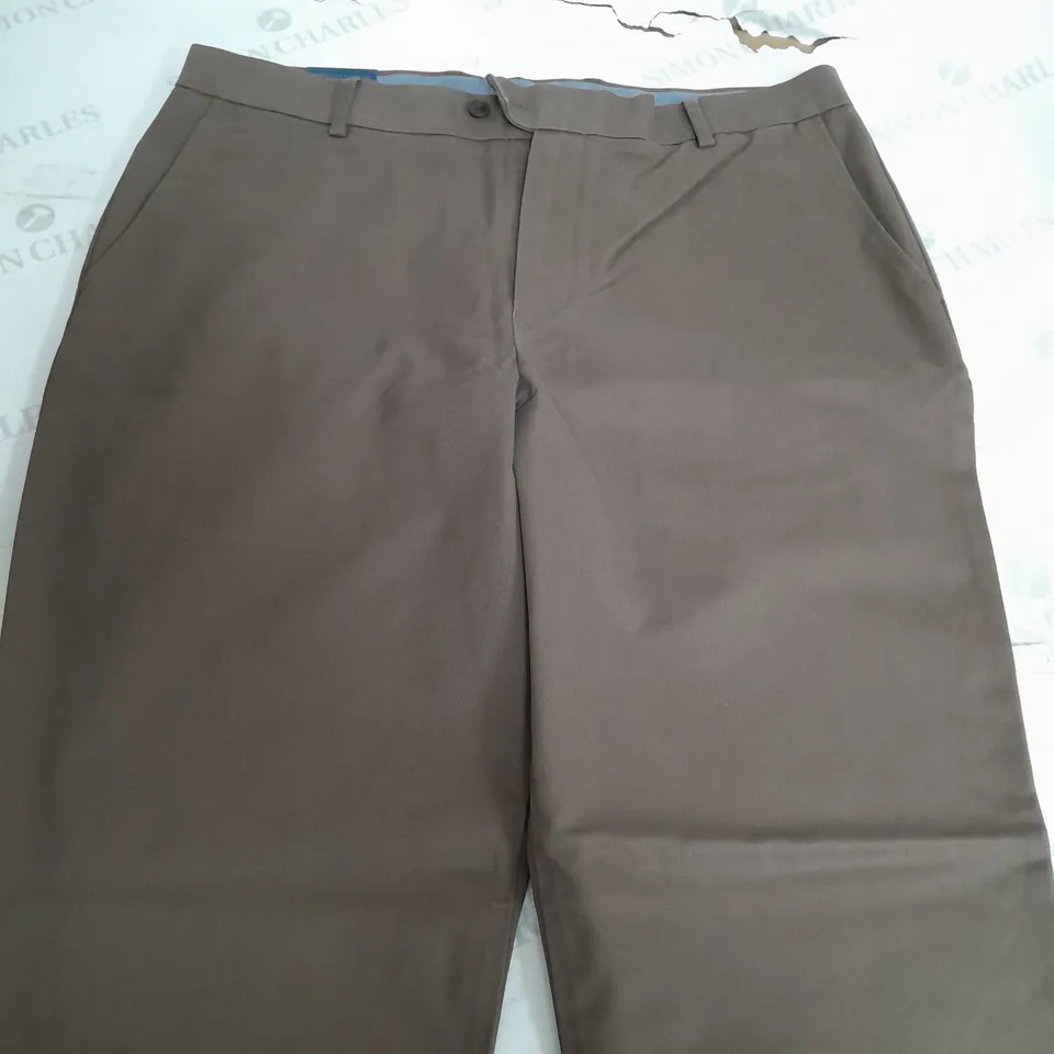 CHARLES TYRWHITT CLASSIC FIT TROUSERS IN BROWN - 36W 30L