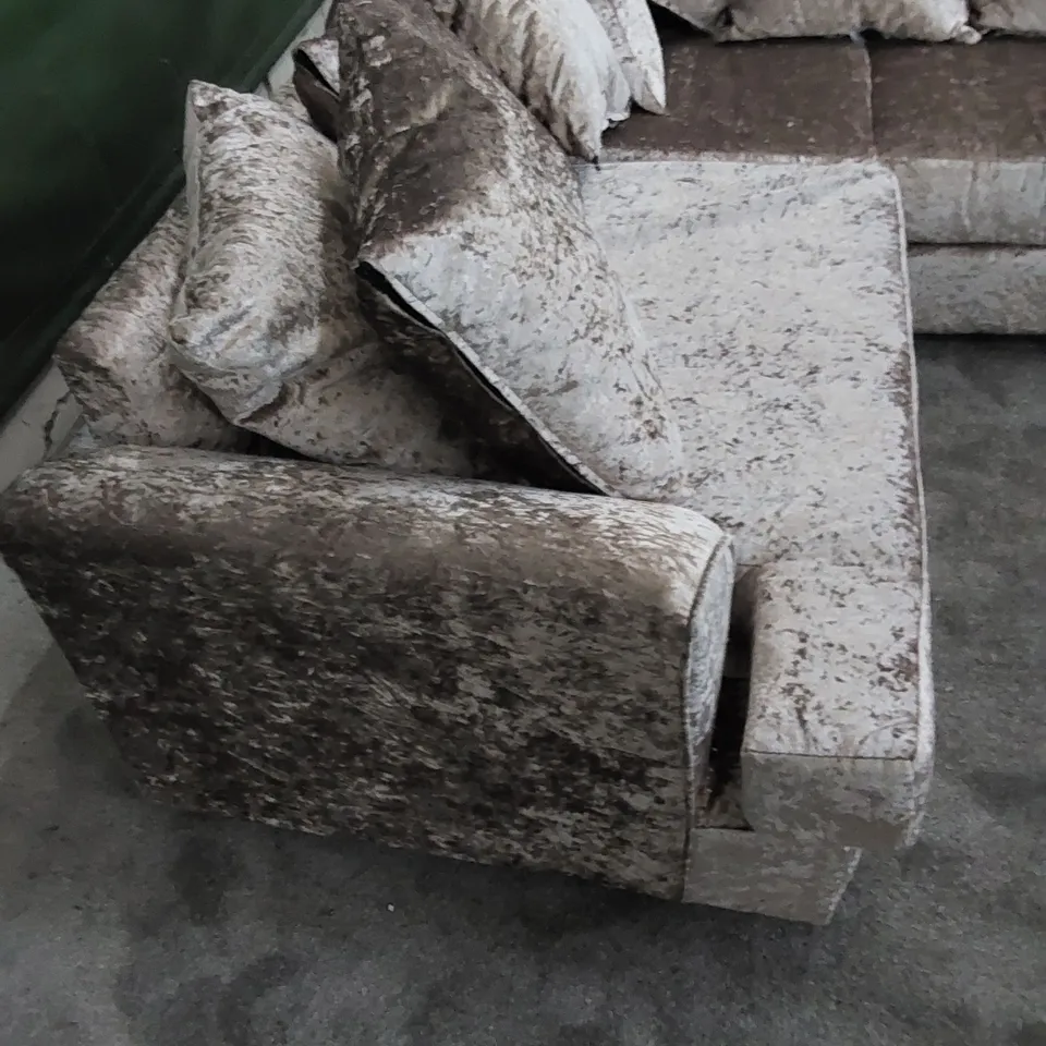 DESIGNER TERRY CRUSHED VELVET CORNER SOFA WITH SCATTER CUSHIONS 