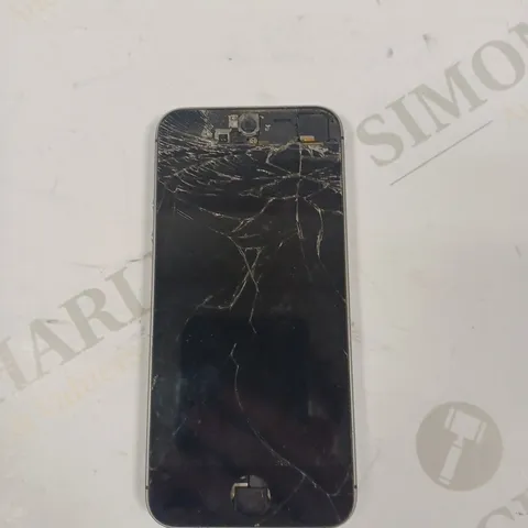 APPLE IPHONE SE SMARTPHONE 