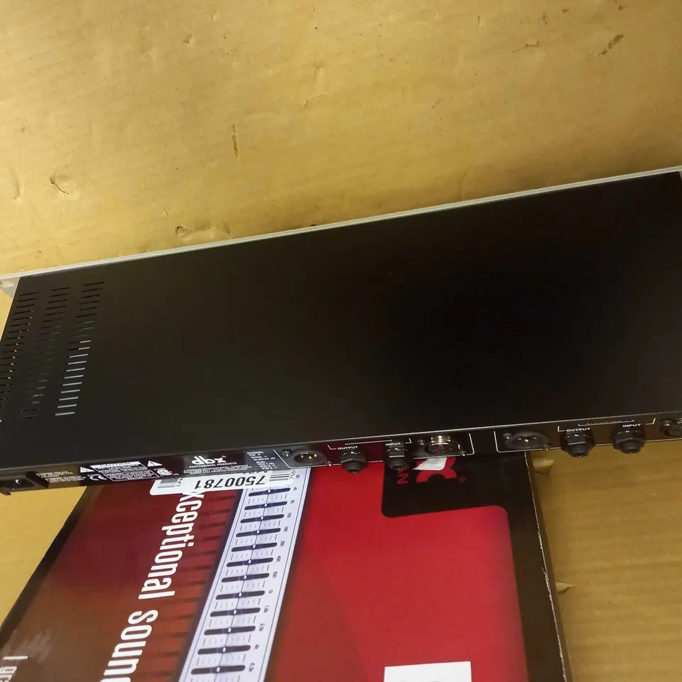 dbx model 215s eq dual 15-band graphic equalizer