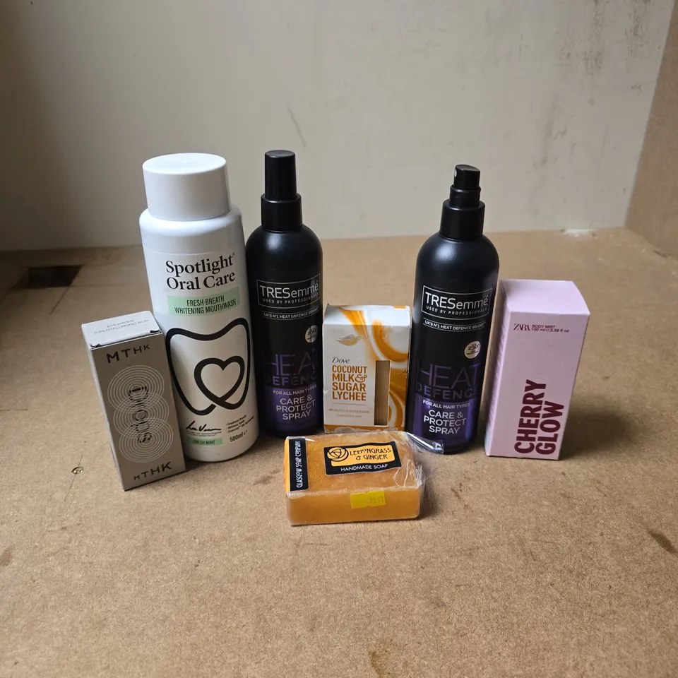 APPROXIMATELY 12 ASSORTED HEALTH & BEAUTY PRODUCTS TO INCLUDE MTHK EYE DROPS, SPOTLIGHT ORAL CARE MOUTHWASH, TRESEMME HEAR DEFENCE, ETC - COLLECTION ONLY