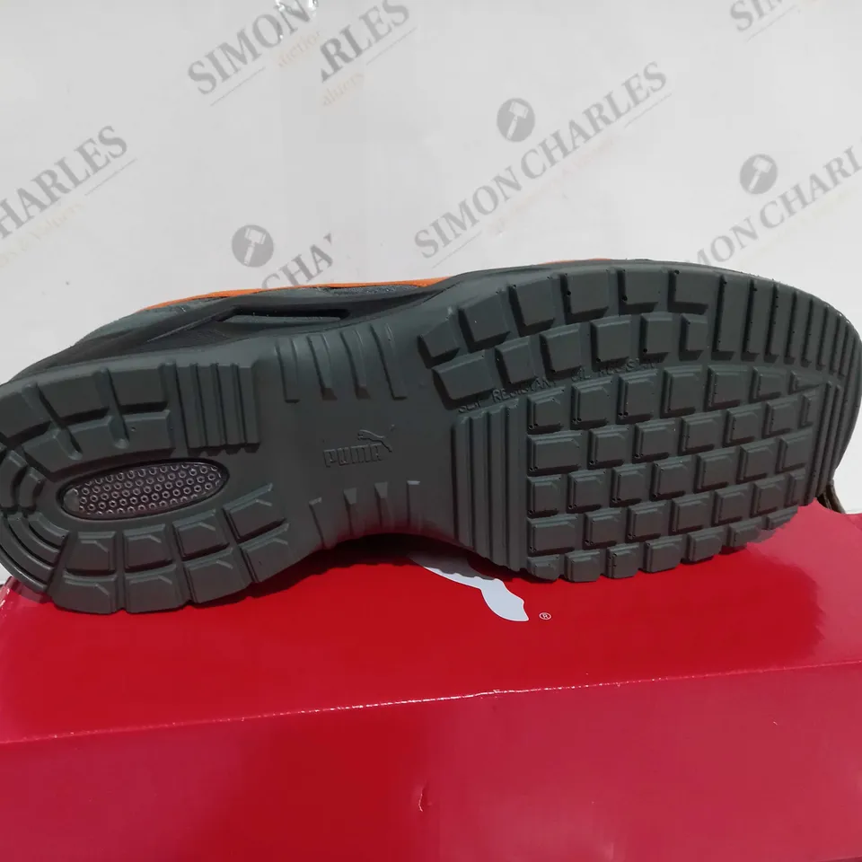 BOXED PUMA OMNI ORANGE LOW SHOES - UK SIZE 12