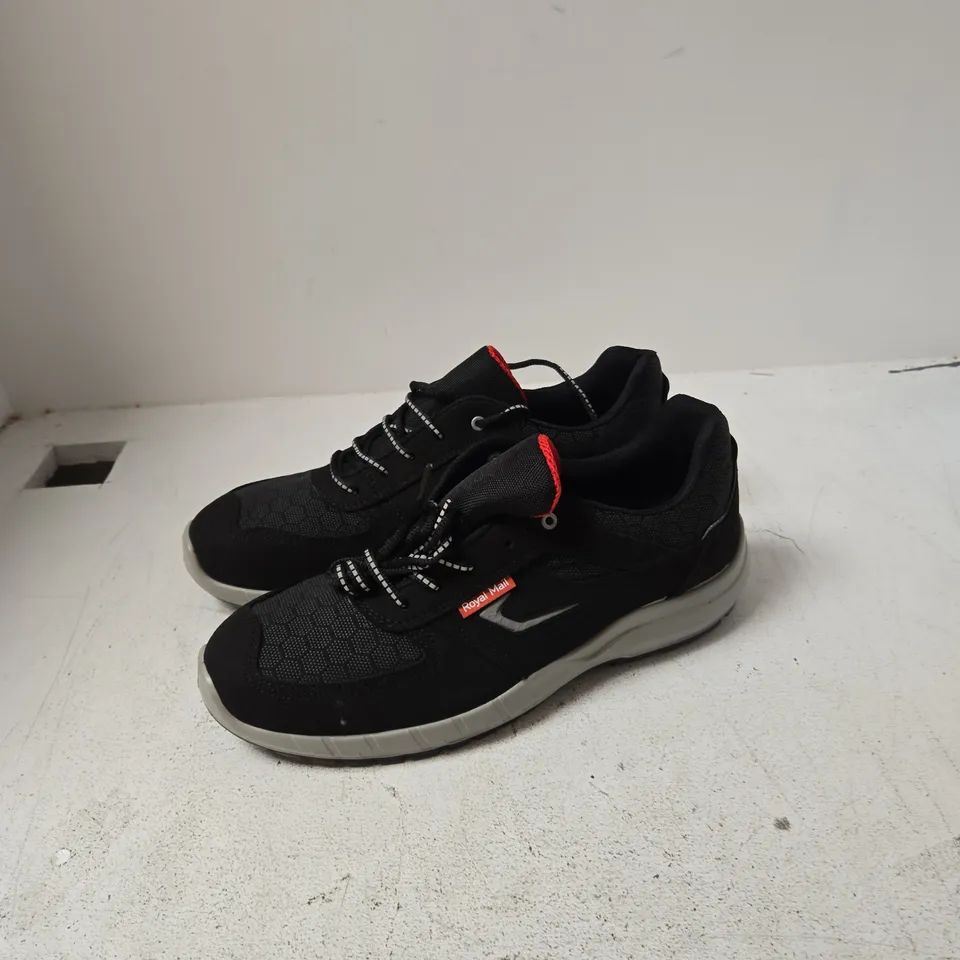 ROYAL BLACK MEN'S TRAINERS UK 11.5
