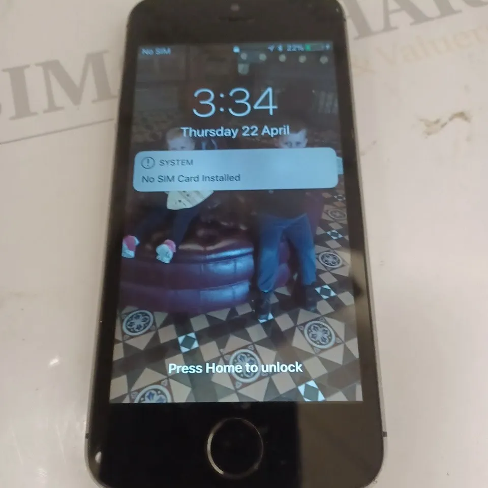 APPLE IPHONE MOBILE PHONE 